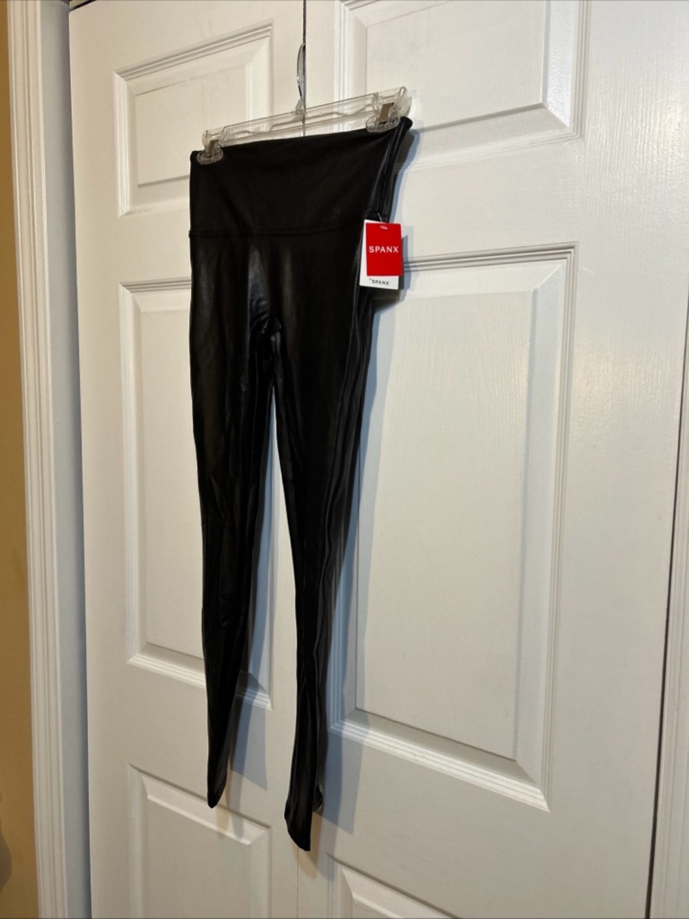 NWT SPANX Faux Leather Leggings Size M Medium Black Slimming 2437 - Picture 3 of 11